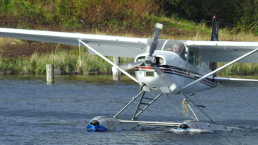 Ken Cote flying a C-GDIR,